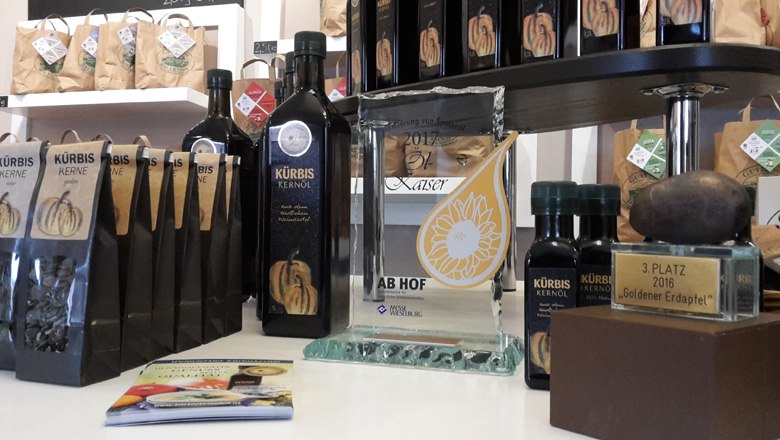 Kürbiskerne und Kürbiskernöl, © Fam. Hellmer Kürbiskerne und Kürbiskernöl, © Fam. Hellmer