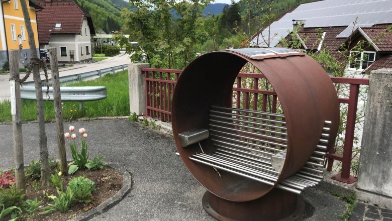 Hörsessel Hollenstein an der Ybbs, © Eisenstraße Niederösterreich Hörsessel Hollenstein an der Ybbs, © Eisenstraße Niederösterreich