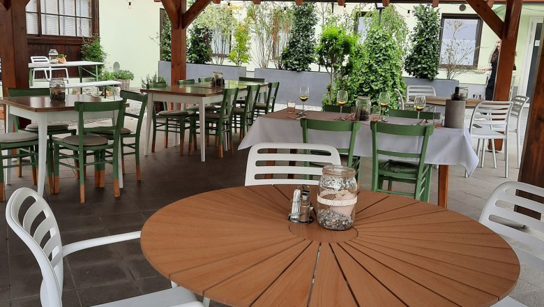 Gastgarten Gasthof zum Heidentor, © Donau Niederösterreich, Neubauer Gastgarten Gasthof zum Heidentor, © Donau Niederösterreich, Neubauer