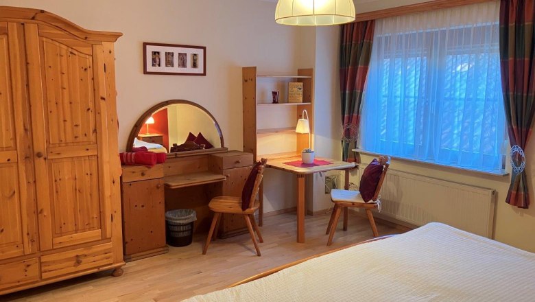 Schlafzimmer Untergeschoß, © Familie Schlager Schlafzimmer Untergeschoß, © Familie Schlager