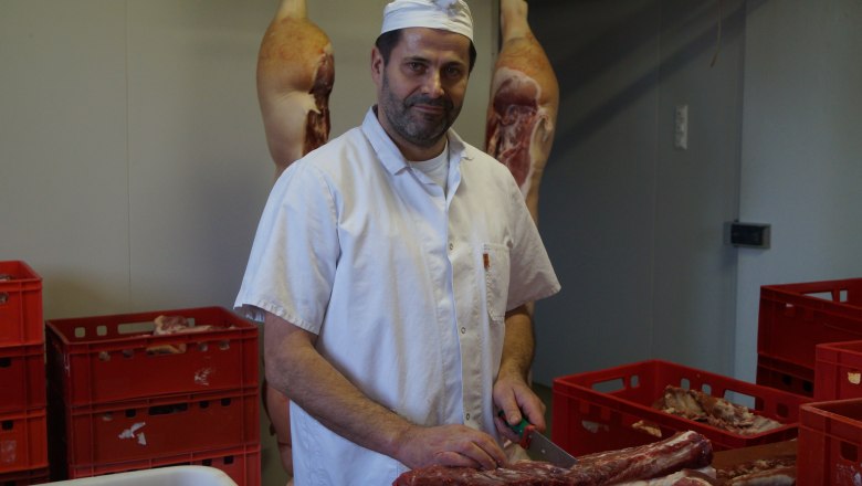 beim-zerlegen, © Schalhas-Koglmühle beim-zerlegen, © Schalhas-Koglmühle