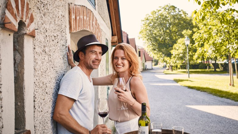 Kellergasse Arbesthal, VIA.CARNUNTUM., © Donau Niederösterreich, Andreas Hofer Kellergasse Arbesthal, VIA.CARNUNTUM., © Donau Niederösterreich, Andreas Hofer