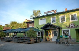 Gasthaus Aussenansicht, © GasthausSchmidtmayer Gasthaus Aussenansicht, © GasthausSchmidtmayer