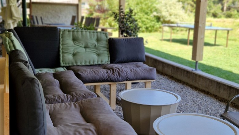 Sitzecke im Garten, © Ferienhaus Kräuterhäusl Sitzecke im Garten, © Ferienhaus Kräuterhäusl