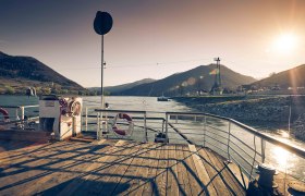 Rollfähre Spitz-Arnsdorf auf der Donau, © NÖW_Andreas Hofer Rollfähre Spitz-Arnsdorf auf der Donau, © NÖW_Andreas Hofer