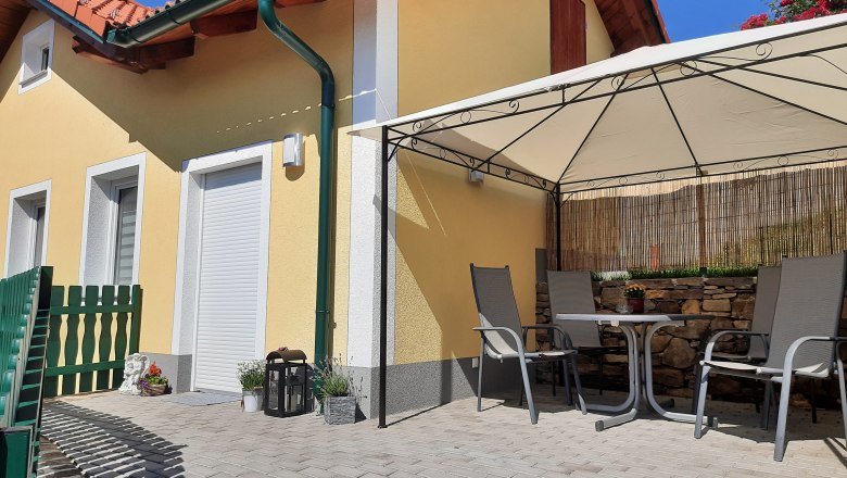 Aussenansicht des Gebäudes der Ferienwohnung "Hoamatgefühl", © Martina Greßl Aussenansicht des Gebäudes der Ferienwohnung "Hoamatgefühl", © Martina Greßl