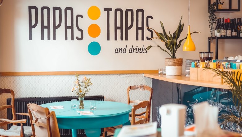 Tapas & Drinks, © Alexander Adler Tapas & Drinks, © Alexander Adler