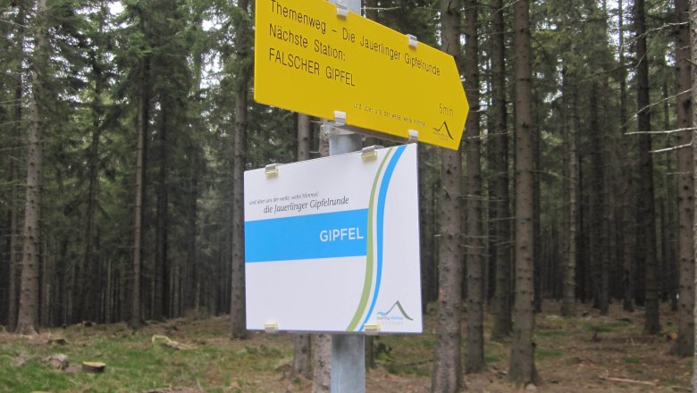 Gipfel am Jauerling, © Naturpark Jauerling/Birgit Habermann Gipfel am Jauerling, © Naturpark Jauerling/Birgit Habermann