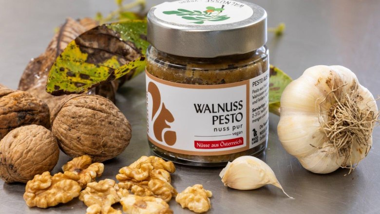 NUSSLAND, die Nussknacker die veredeln, © Theo Kust NUSSLAND, die Nussknacker die veredeln, © Theo Kust