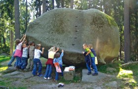 Wackelstein, © © Amaliendorf-Aalfang Wackelstein, © © Amaliendorf-Aalfang