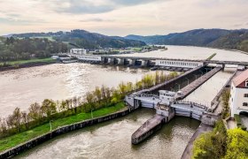 Besucherkraftwerk Ybbs-Persenbeug Luftaufnahme, © Robert Herbst Besucherkraftwerk Ybbs-Persenbeug Luftaufnahme, © Robert Herbst