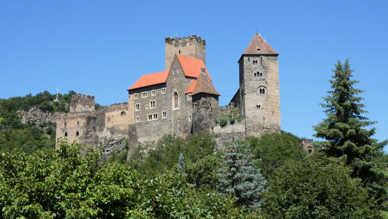 Hardegg Burg Ruine, © Nina Susanne Himmelmaier Hardegg Burg Ruine, © Nina Susanne Himmelmaier