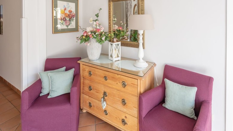 Empfang Hotel Garni Donauhof, © Marlies Mandl Donauhof Empfang Hotel Garni Donauhof, © Marlies Mandl Donauhof