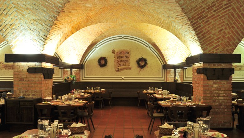 Stüberl mit gedeckten Tischen im Stiftsrestaurant, © Stiftsrestaurant Melk Stüberl mit gedeckten Tischen im Stiftsrestaurant, © Stiftsrestaurant Melk