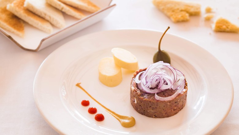Restaurant am Sachsengang - Beef Tartare, © Hotel Am Sachsengang Restaurant am Sachsengang - Beef Tartare, © Hotel Am Sachsengang