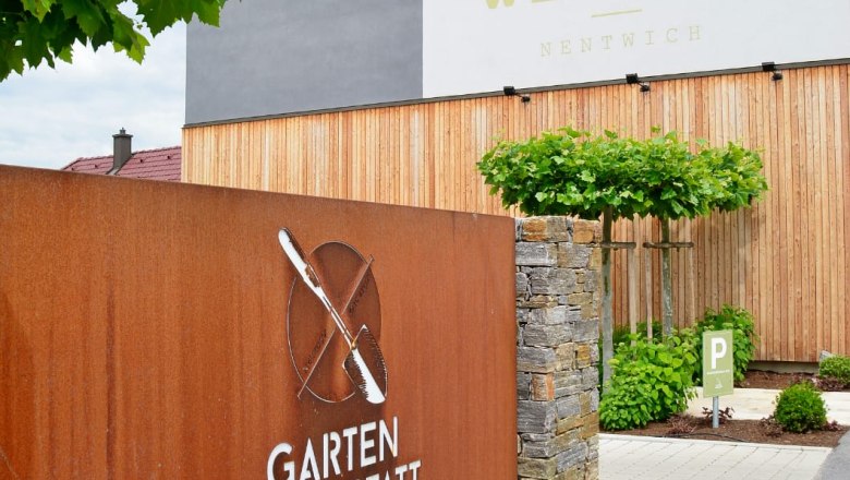 Gebäude-Gartenwerkstatt, © Gartenwerkstatt Nentwich Gebäude-Gartenwerkstatt, © Gartenwerkstatt Nentwich