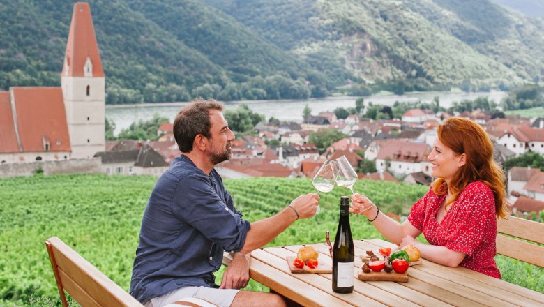 Weingenuss in Weißenkirchen, © Martina Siebenhandl Weingenuss in Weißenkirchen, © Martina Siebenhandl