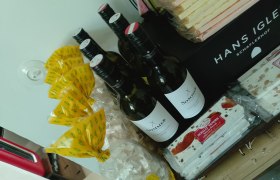 Sortiment Vinothek Marktcafe Weinsusi, © Susanne Fitzner Sortiment Vinothek Marktcafe Weinsusi, © Susanne Fitzner