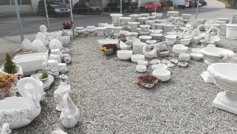 Blumentöpfe, © Gartendekor-Verkauf Karl Hickersberger Blumentöpfe, © Gartendekor-Verkauf Karl Hickersberger