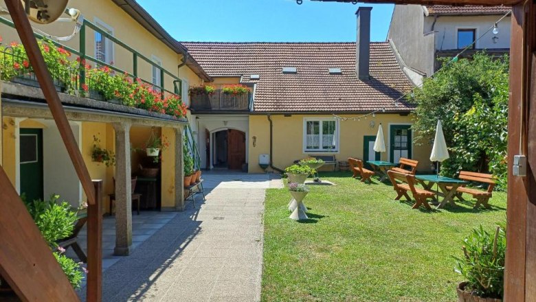 Innenhof, © Haus Ebersdorf Innenhof, © Haus Ebersdorf