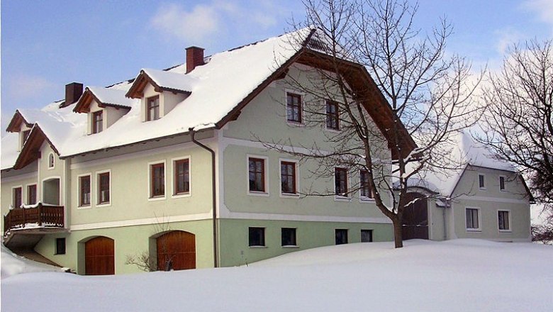 Haus im Winter, © Biobauernhof Mayerhofer Haus im Winter, © Biobauernhof Mayerhofer