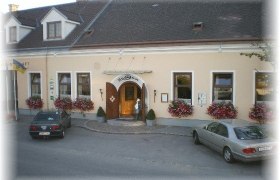 Gastwirtschaft Neunläuf, © Familie Krammer Gastwirtschaft Neunläuf, © Familie Krammer