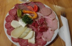 mangalitzateller, © Herbert Bader mangalitzateller, © Herbert Bader