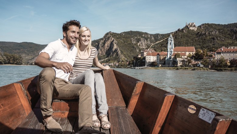 Zillenfahrten auf der Donau, © Steve Haider Zillenfahrten auf der Donau, © Steve Haider