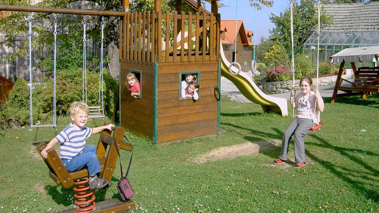 Gasthof Einfalt | Spielplatz, © Familie Einfalt Gasthof Einfalt | Spielplatz, © Familie Einfalt