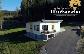 Gebäudeansicht Sommer, © Waldzauber Hirschenwies Gebäudeansicht Sommer, © Waldzauber Hirschenwies