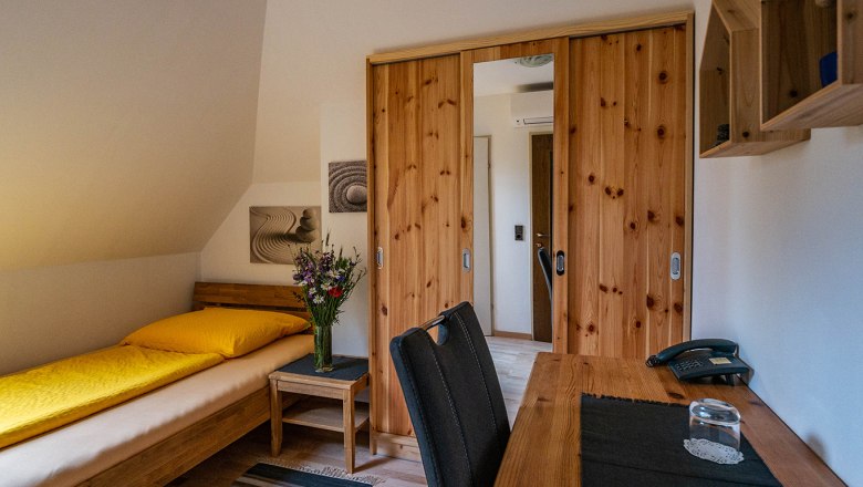 Zimmer Nr. 4, © Gästehaus Pointner Zimmer Nr. 4, © Gästehaus Pointner