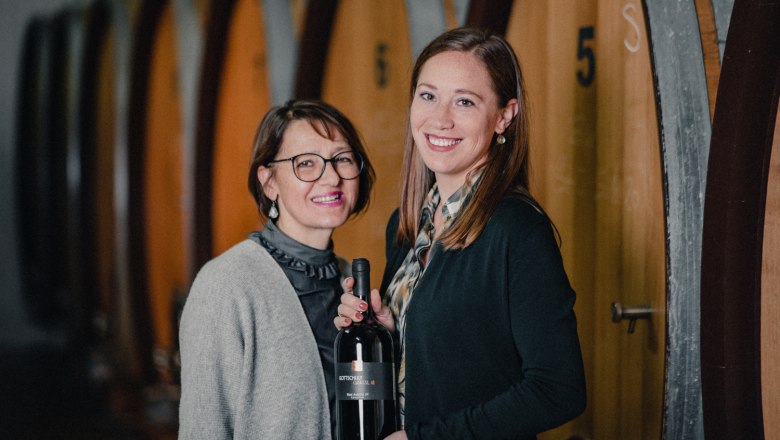 Weingut Gottschuly-Grassl, Michaela und Victoria, © Die Rubin Carnuntum Weingüter Weingut Gottschuly-Grassl, Michaela und Victoria, © Die Rubin Carnuntum Weingüter