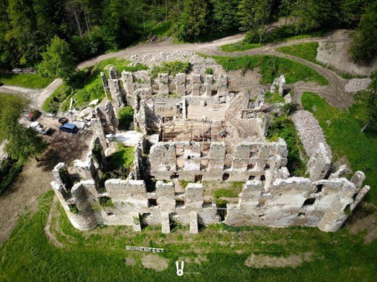 Ruine Perwarth, © Ruine Perwarth Ruine Perwarth, © Ruine Perwarth