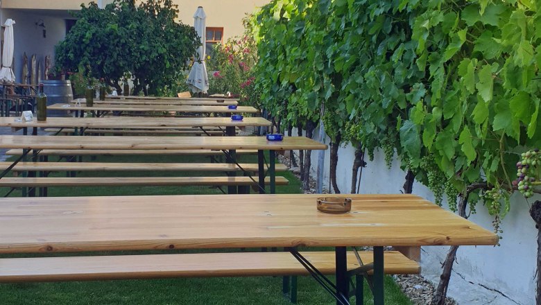 Weinbau & Heuriger Steurer, Haslau/Donau, © Donau Niederösterreich Weinbau & Heuriger Steurer, Haslau/Donau, © Donau Niederösterreich