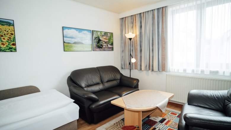 Wohn-Schlafzimmer Ferienwohnung, © Franz Kuben Wohn-Schlafzimmer Ferienwohnung, © Franz Kuben