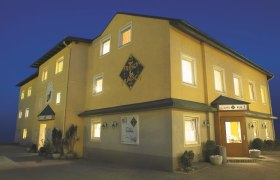 Tritsch Tratsch, © Tritsch Tratsch Tritsch Tratsch, © Tritsch Tratsch