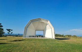 Wagramfenster, © Verena Schnatter Wagramfenster, © Verena Schnatter