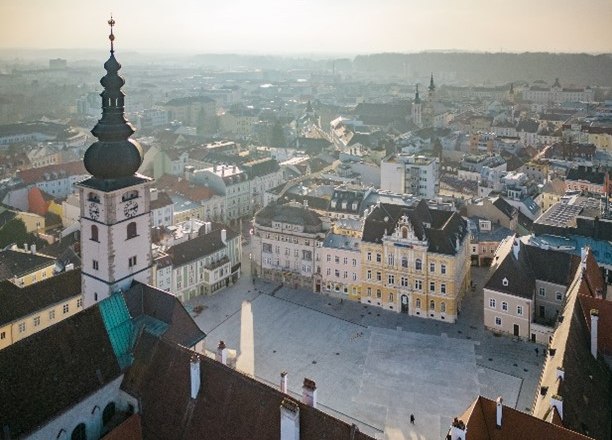 Domplatz St. Pölten, © Josef Bollwein Domplatz St. Pölten, © Josef Bollwein