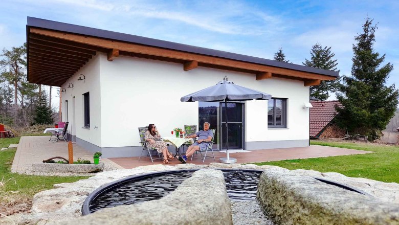 Ferienhaus mit Gäste, © Ferienhaus Angel, Fotograf Heidi Angel Ferienhaus mit Gäste, © Ferienhaus Angel, Fotograf Heidi Angel