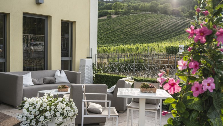 Aussenansicht Terrasse Turmhof, © Hotel Turmhof Aussenansicht Terrasse Turmhof, © Hotel Turmhof