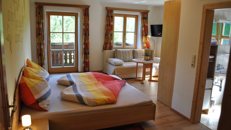 Unsere sonnige Ferienwohnung 1, © Grasberger Unsere sonnige Ferienwohnung 1, © Grasberger