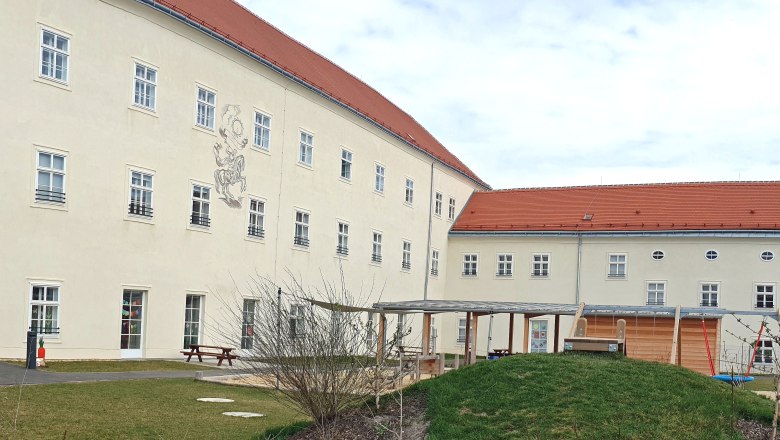 Ortsspaziergang Bruck/Leitha, Hörgeschichte - Die Burg, © Donau Niederösterreich, Wagner Ortsspaziergang Bruck/Leitha, Hörgeschichte - Die Burg, © Donau Niederösterreich, Wagner