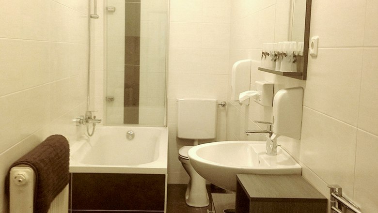 Badezimmer Gaeste, © GasthausSchmidtmayer Badezimmer Gaeste, © GasthausSchmidtmayer