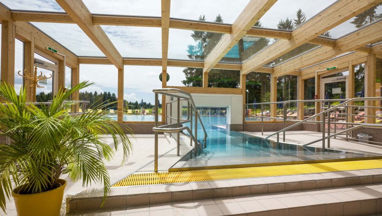 Vivea Hotel Bad Traunstein, Poolbereich, © Hannes Dabernig Vivea Hotel Bad Traunstein, Poolbereich, © Hannes Dabernig