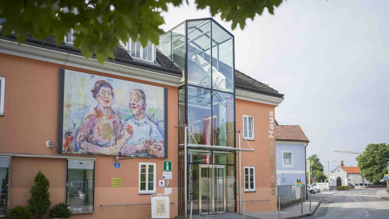 Oskar Kokoschka Haus mit Freiluftbild, &copy; Robert Herbst