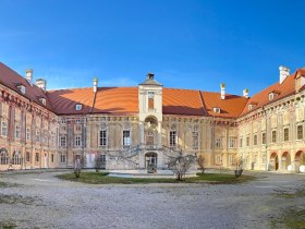 Schloss Petronell, Innenhof, &copy; Sonja Parapatits