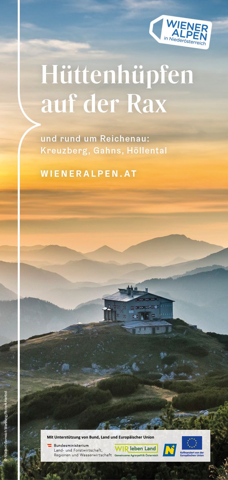 Coverbild: Hütte Habsburghaus auf der Rax im roten Abendlicht. 