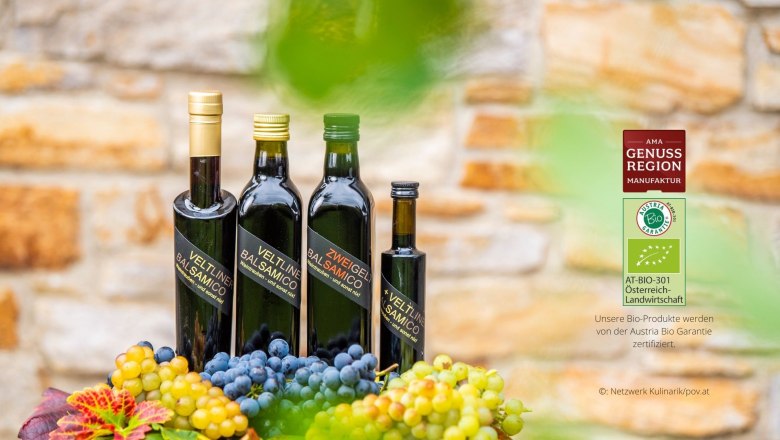 Produkte mit Bio-Logo der Balsamico-Manufaktur MayerMayer, &copy; Mayer+Mayer Balsamico Manufaktur