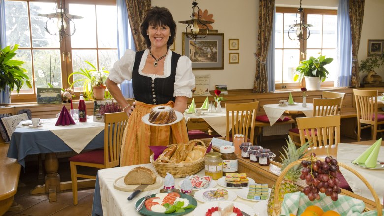 Fr&uuml;hst&uuml;ck ist fertig!, &copy; Erika Berger