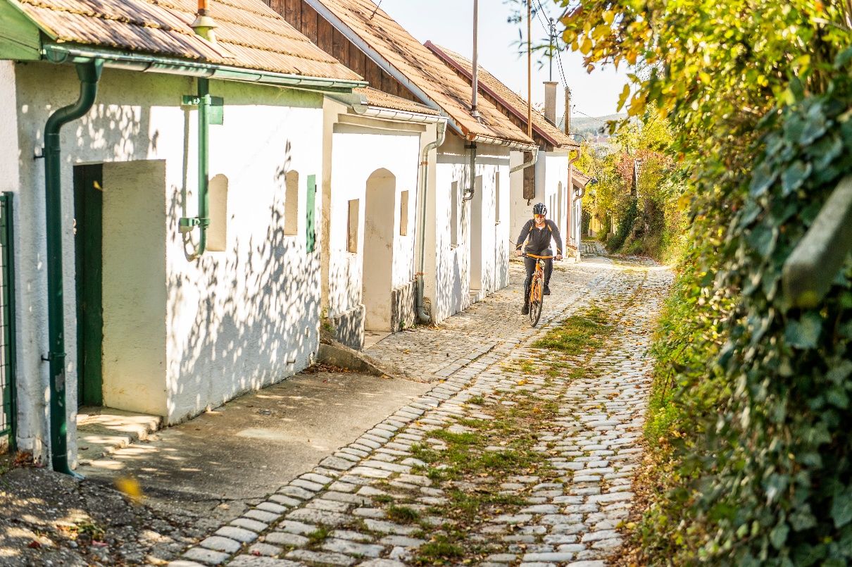 und Kellergasse